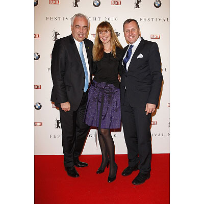 Hans Rainer Schroeder mit Vladimir V. Kotenev ( Russischer Botschafter in Deutschland ) und Ehefrau Maria Koteneva (Foto: BMW AG)