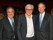CEO Jim Gianopulos, Frank Walter Steinmeier, John B. Emerson (US Botschafter) @ Berlinale 2014 Weltpremiere "Monuments Men (©Foto: Twentieth Century Fox)