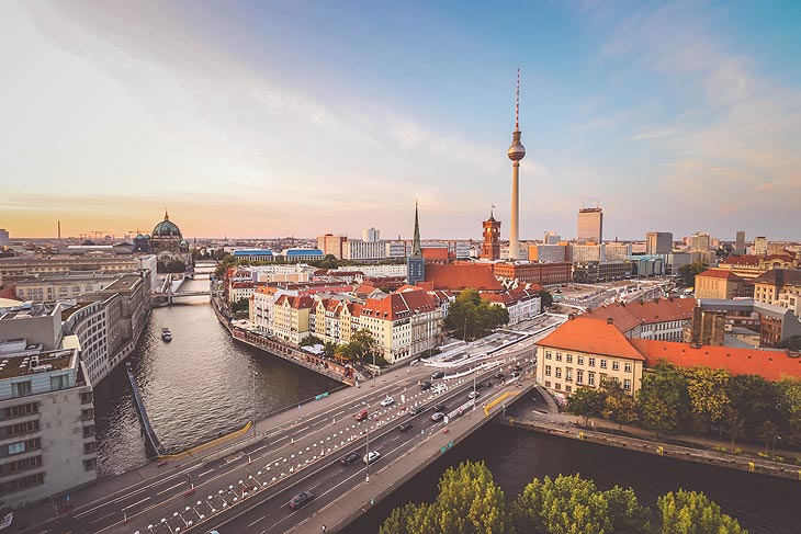 Zocken in der Hauptstadt: Spielbanken und Casinos in Berlin  (©Foto: Unsplash.com Florian Wehde