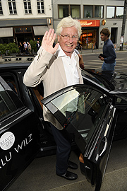Gest&uuml;tbesitzer Helmut von Finck @ Opening des MALU WILZ Beaut&eacute; Beauty & Spa Flagship Store in Berlin am 02.06.2016 (&copy;Foto: MALU WILZ)